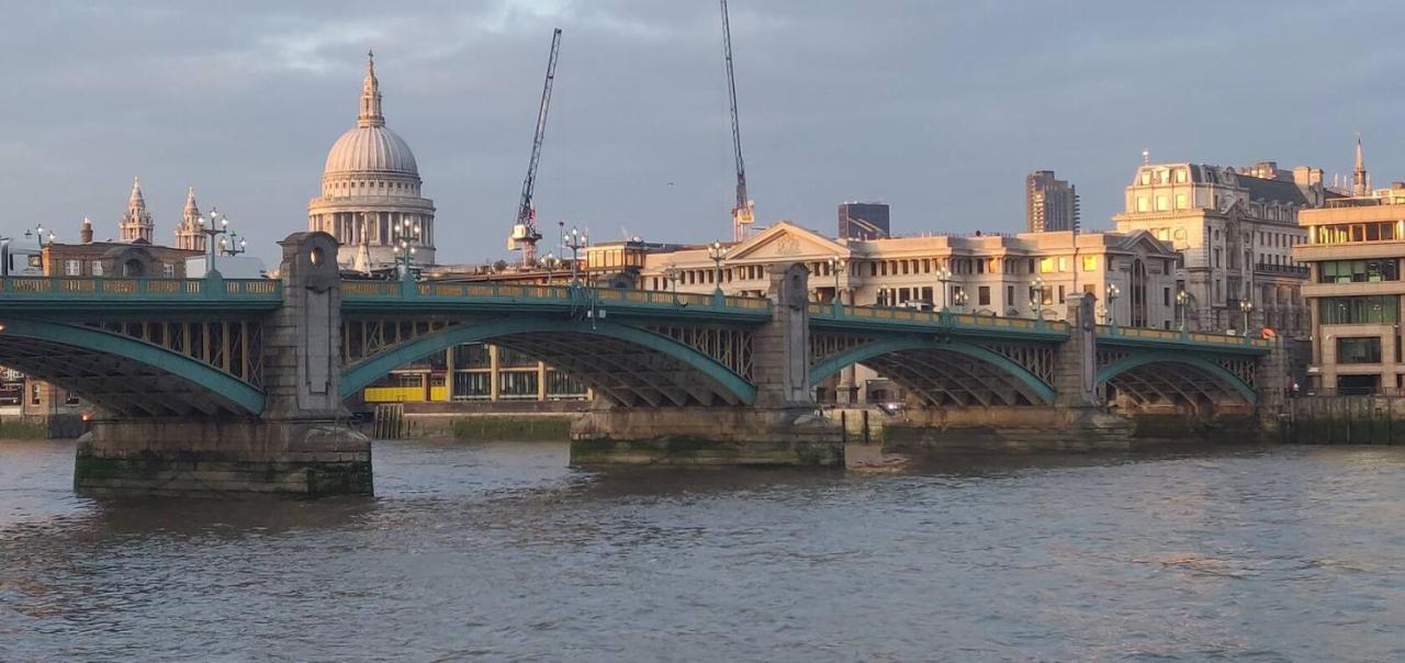 Modern 2 Bed By Tower Bridge Bridge Apartament Londra